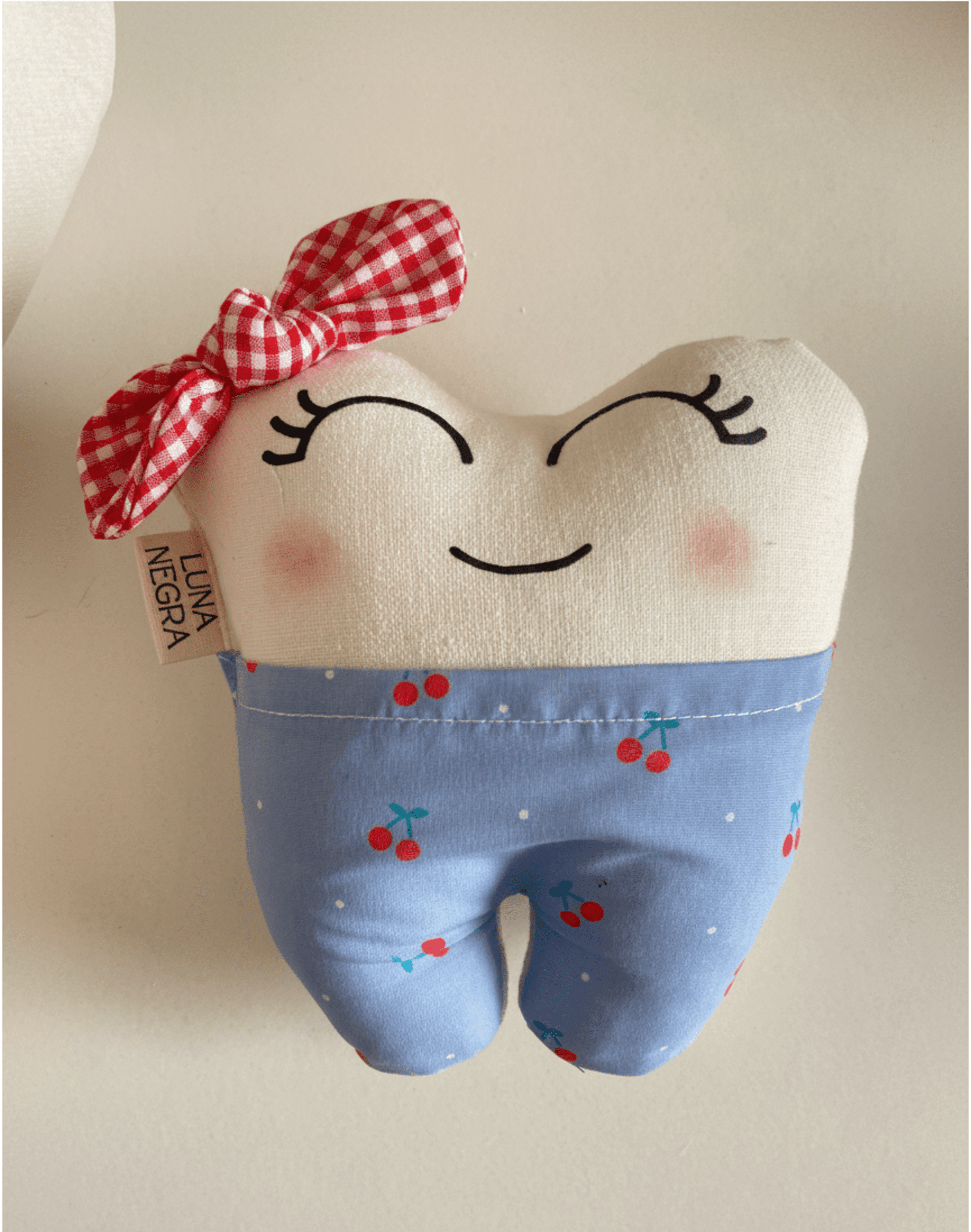 Muela Guardadientes cerezas - 4