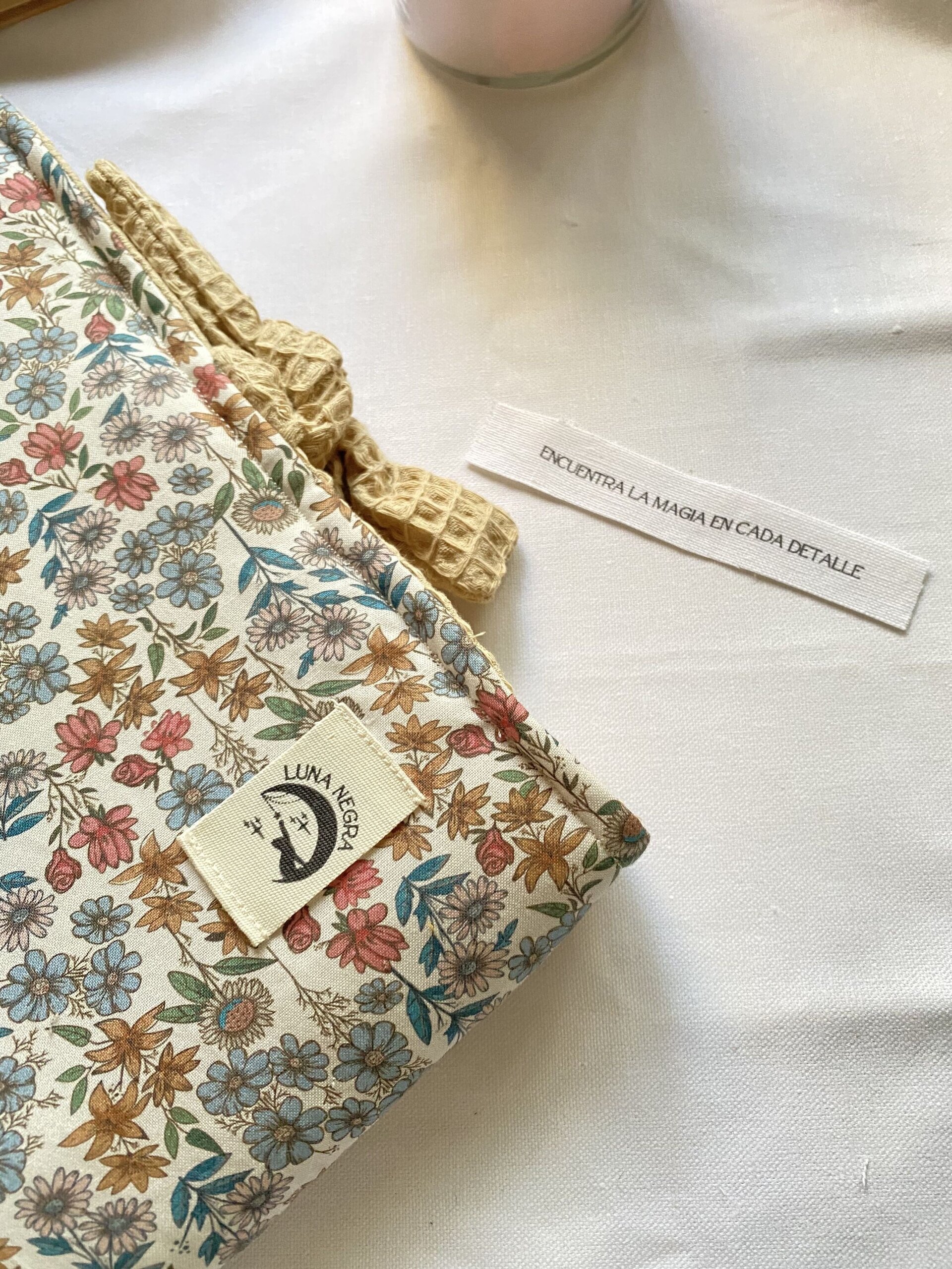 Funda de libro Las alas de Sophie "Waffle" - 6